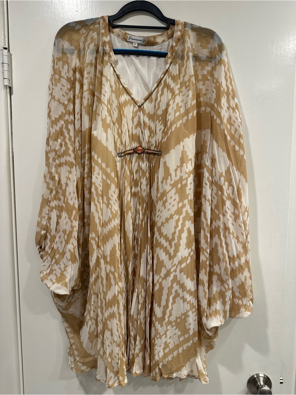 Boho Chevron Print Tunic Dress in Beige and White